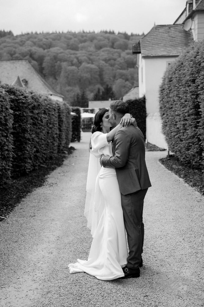 hochzeitsfotograf rheinland-pfalz - tina niederprüm Photography - Schloss Niederweis